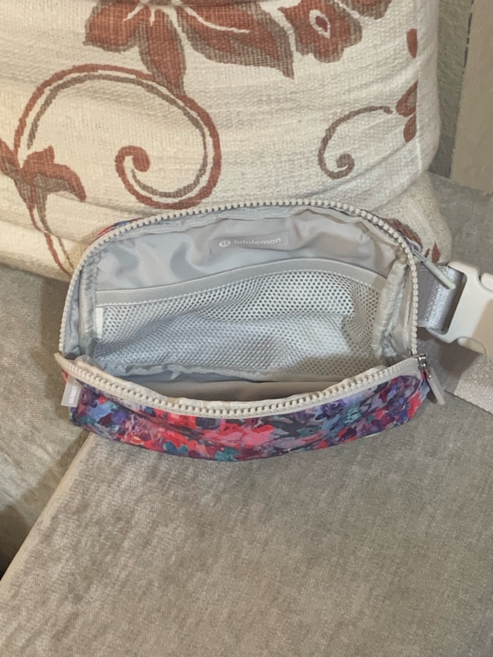 Lululemon Belt Bag - Picture 2 of 5